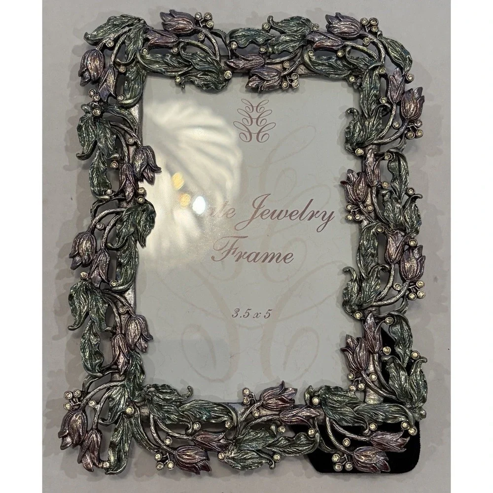 N/A ornate pewter